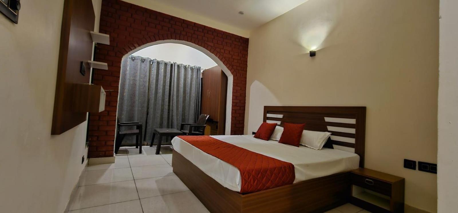 Golden Himalaya Homestay Kausani Esterno foto