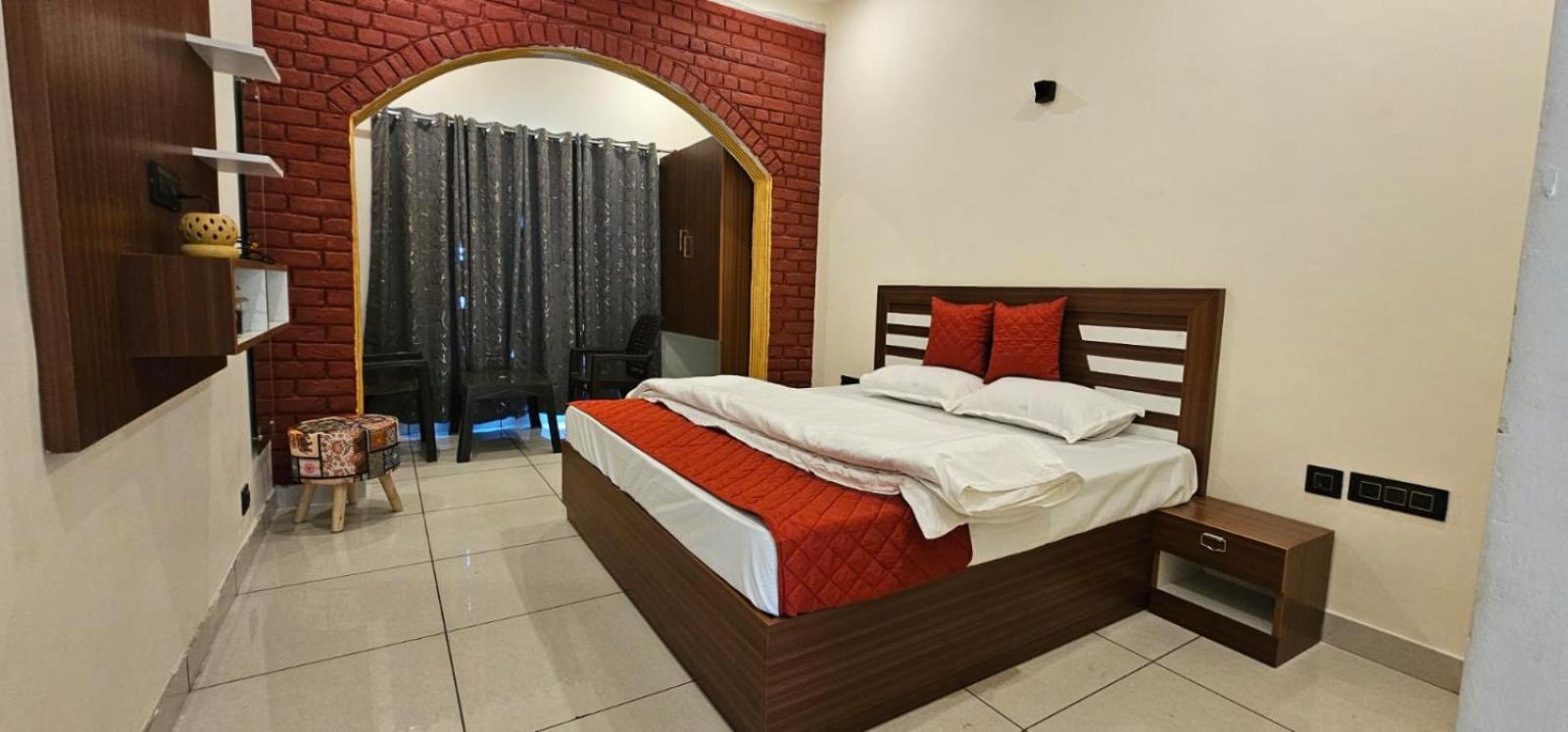 Golden Himalaya Homestay Kausani Esterno foto